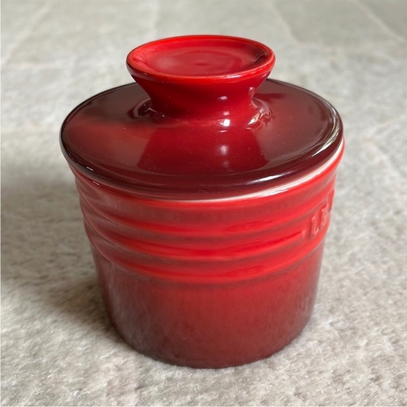 Le Creuset Butter Bell Crock - Picture 4 of 12